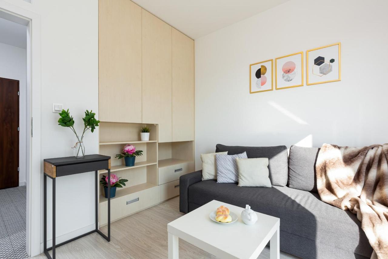 Metro Bielany Apartments By Noclegi Renters Varsavia Esterno foto