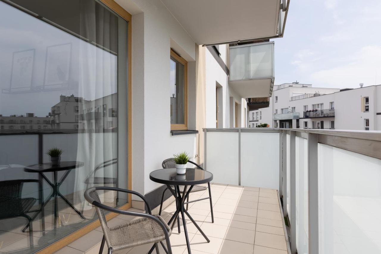 Metro Bielany Apartments By Noclegi Renters Varsavia Esterno foto