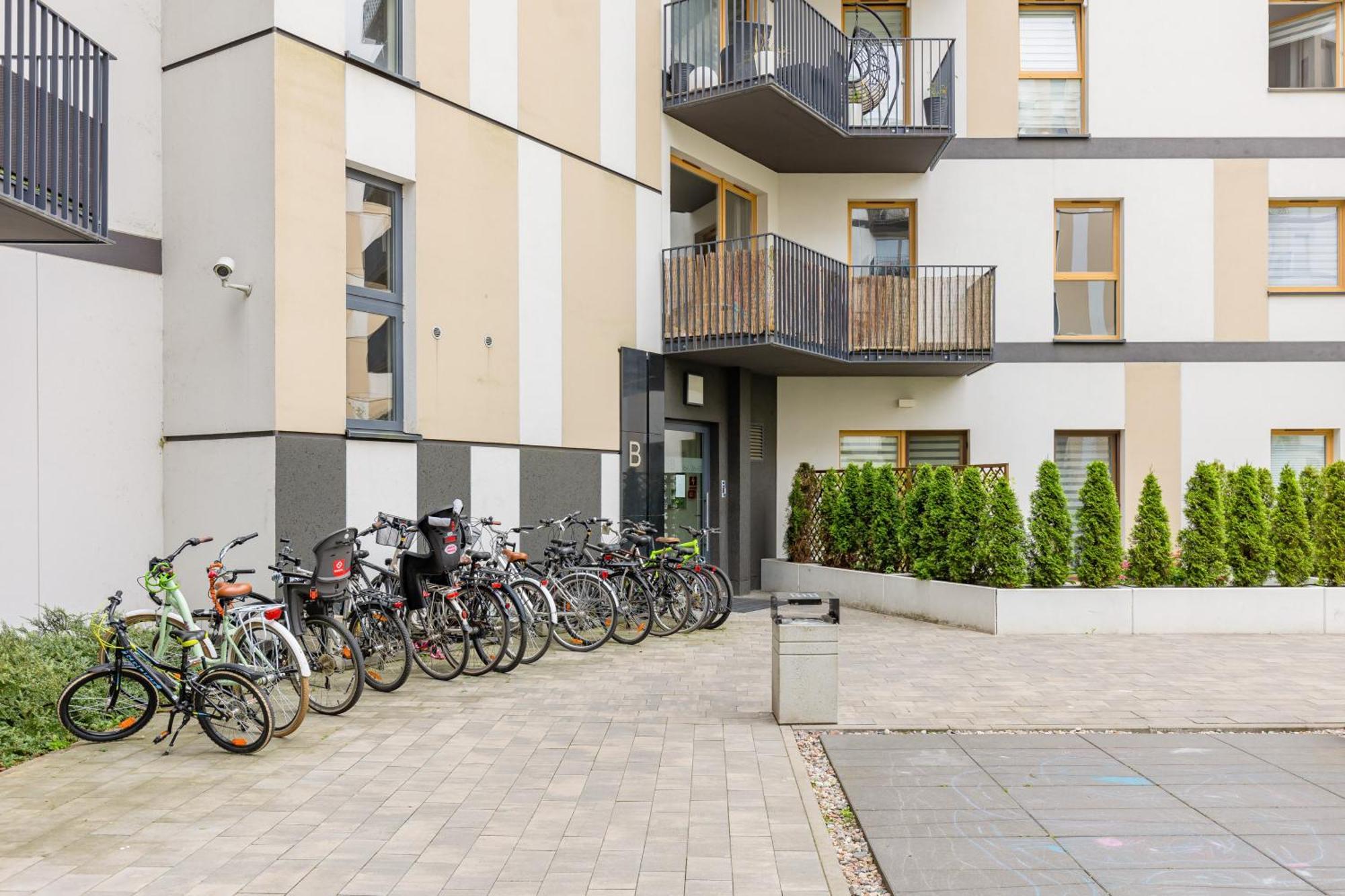 Metro Bielany Apartments By Noclegi Renters Varsavia Esterno foto