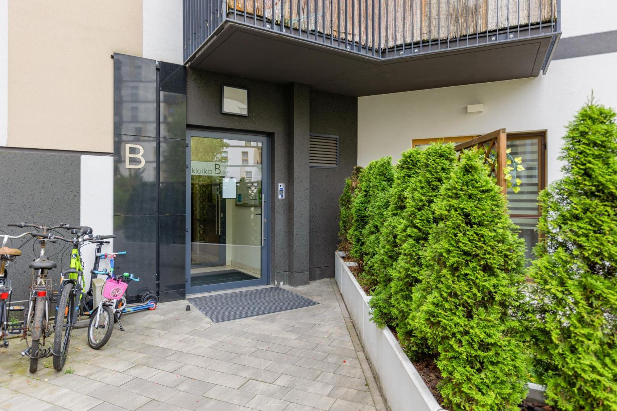 Metro Bielany Apartments By Noclegi Renters Varsavia Esterno foto